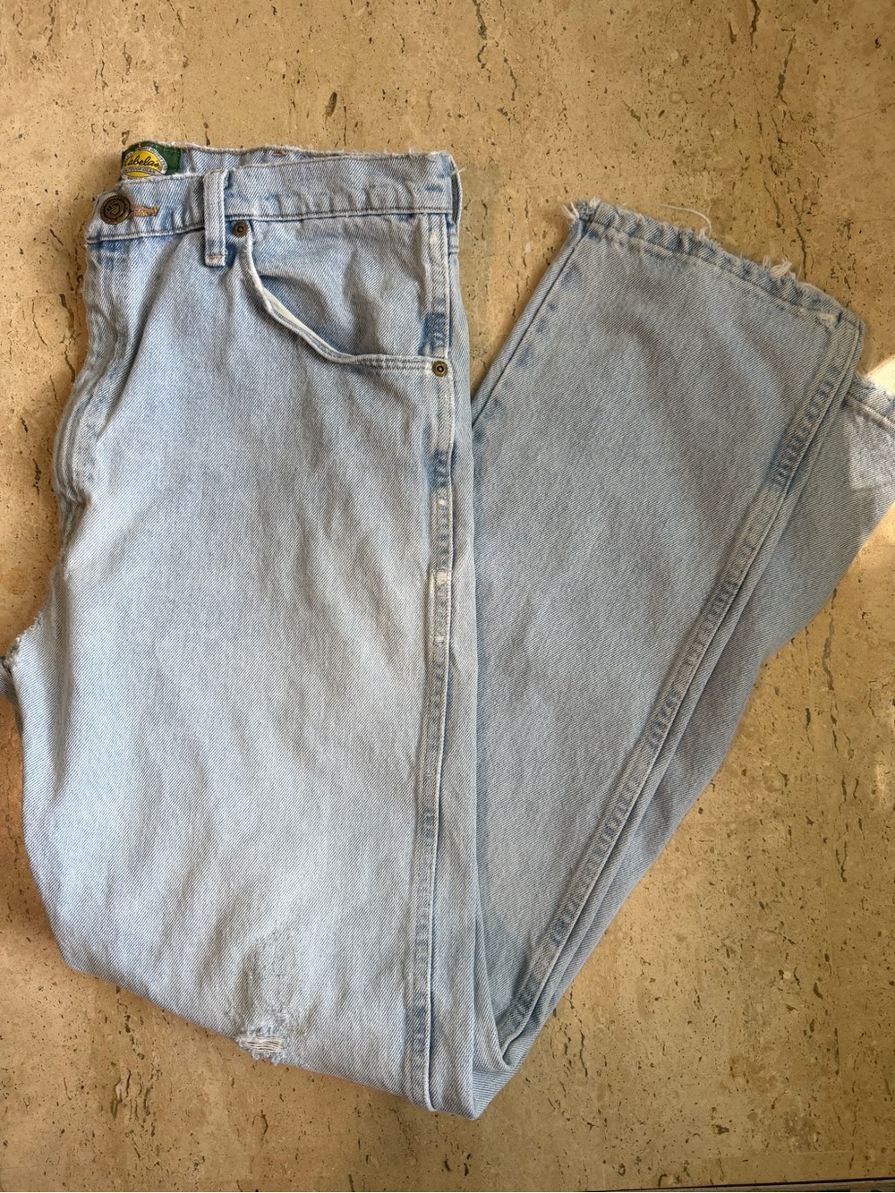Cabela’s Roughneck Vintage 1990’s Light Washed Distressed Ripped Jeans 36X34